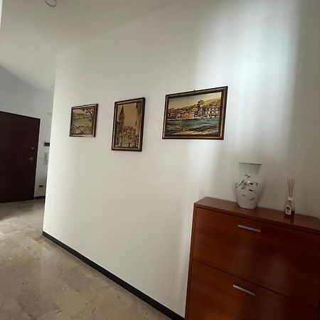 Casa Vacanze Tardy E Benech Savona Kültér fotó