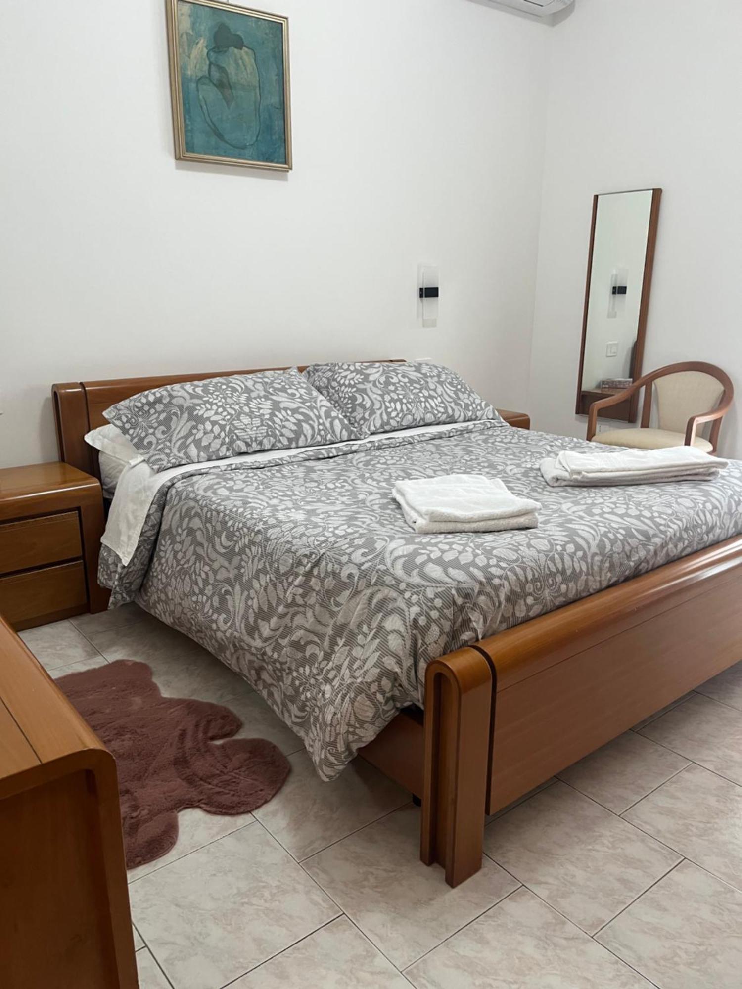 Casa Vacanze Tardy E Benech Savona Kültér fotó